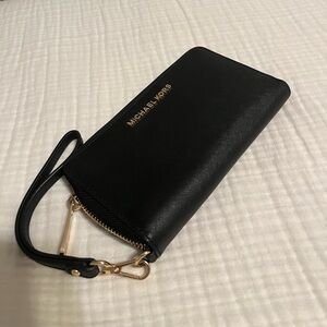 Black Michael Kors Wristlet
